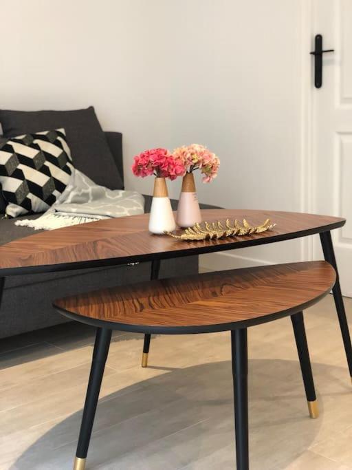 Central Apartment In The Heart Of The Marais With Air Conditioning 파리 외부 사진
